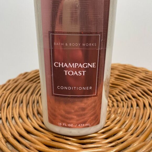 New Bath & Body Works Champagne Toast Hair Conditioner 16 Fl oz Sealed NWT - Picture 2 of 6